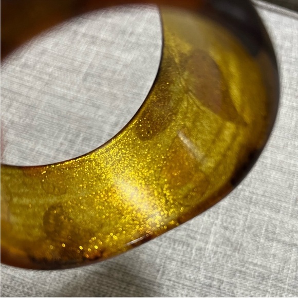 Vintage Lucite Rare 70’s Boho Asymmetrical Organic Butterfly Glitter Bangle - Picture 12 of 13